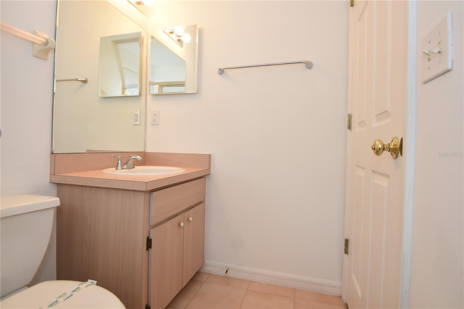 13 BUD SHIRE LN, PALM COAST, FL, 32137