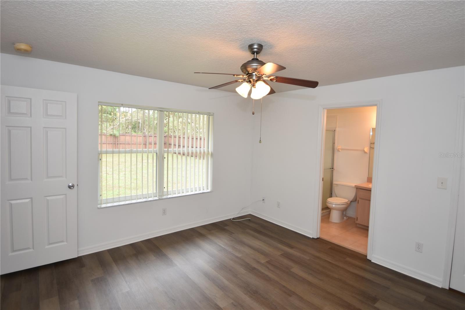 13 BUD SHIRE LN, PALM COAST, FL, 32137