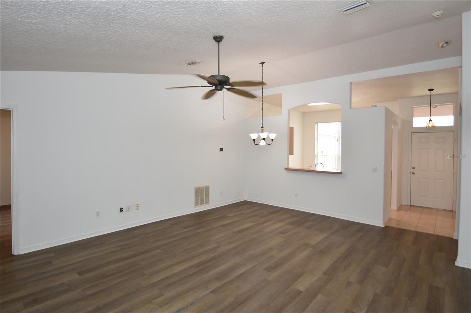 13 BUD SHIRE LN, PALM COAST, FL, 32137