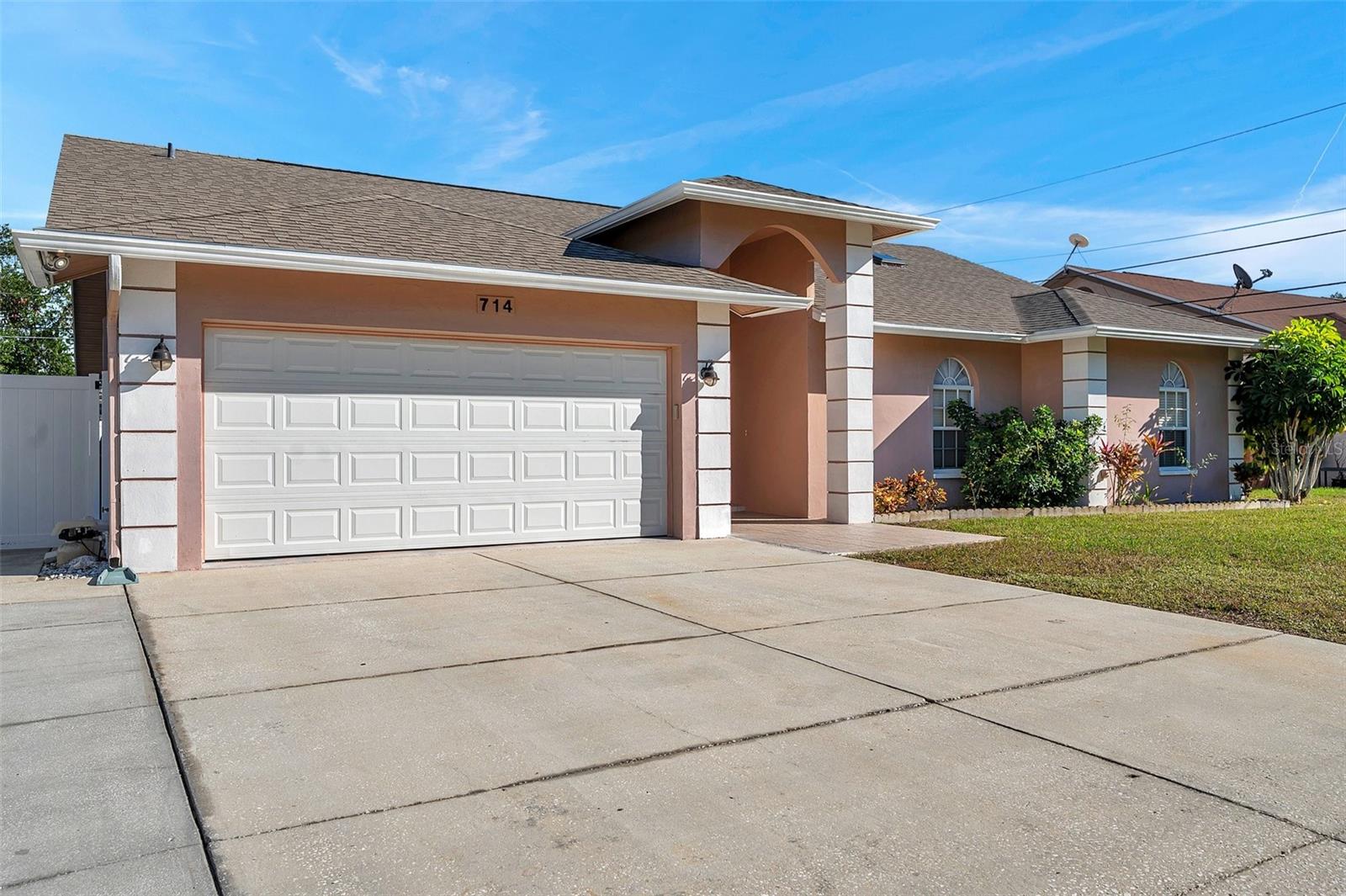 714 CHARLOTTE AVE, TARPON SPRINGS, FL, 34689