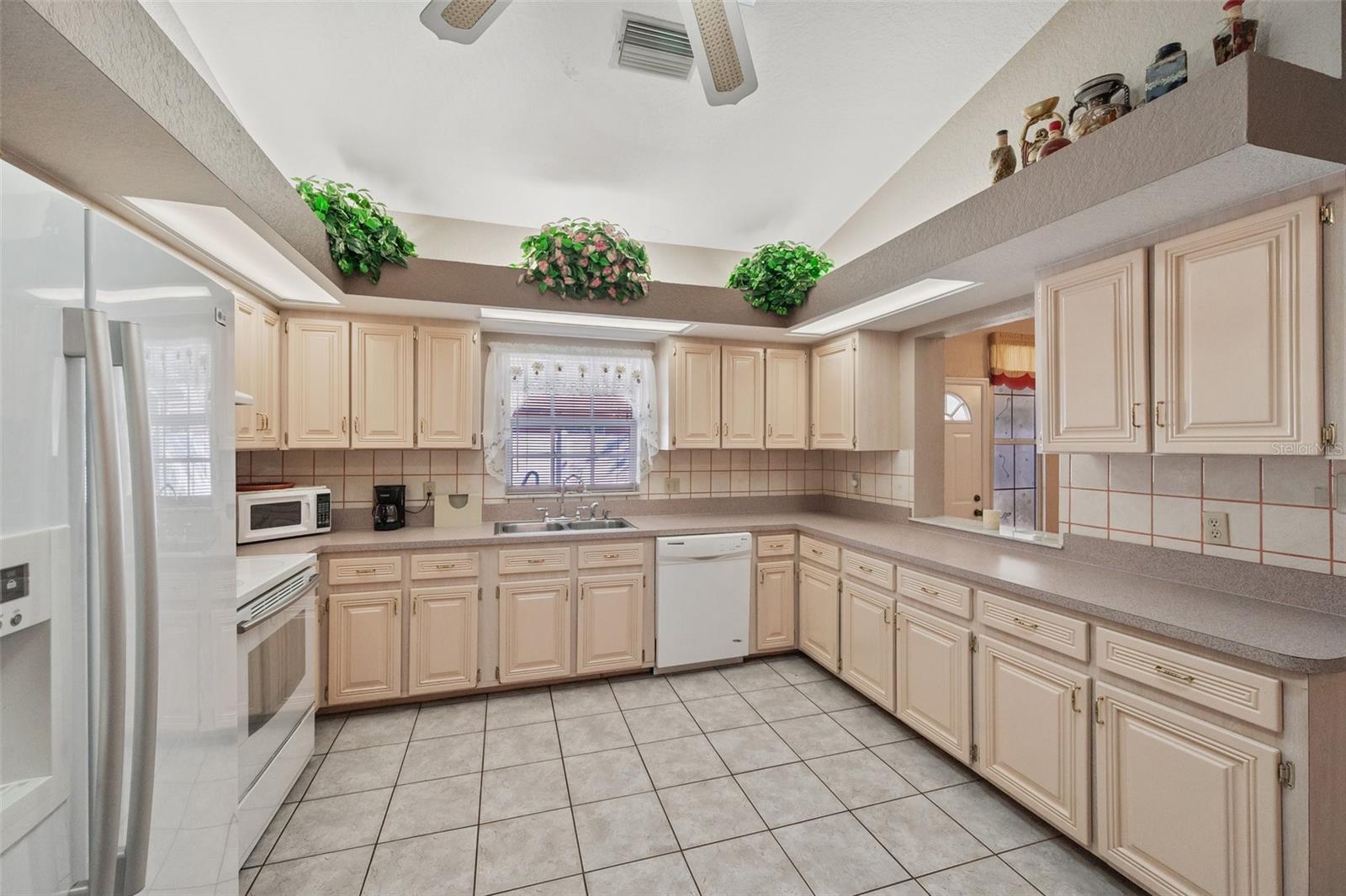 714 CHARLOTTE AVE, TARPON SPRINGS, FL, 34689