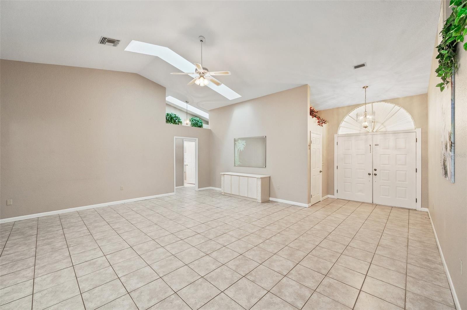 714 CHARLOTTE AVE, TARPON SPRINGS, FL, 34689
