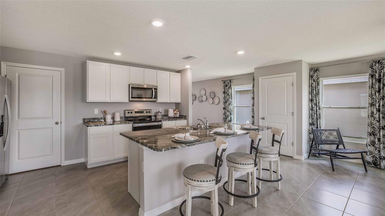 3923 DIRECT GREEN PL, BRADENTON, FL, 34208