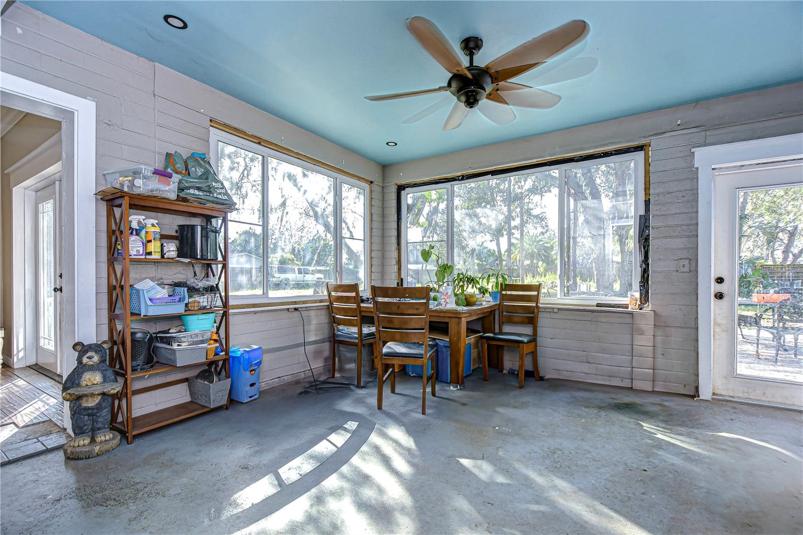 12910 FOREST HILLS DR, TAMPA, FL, 33612