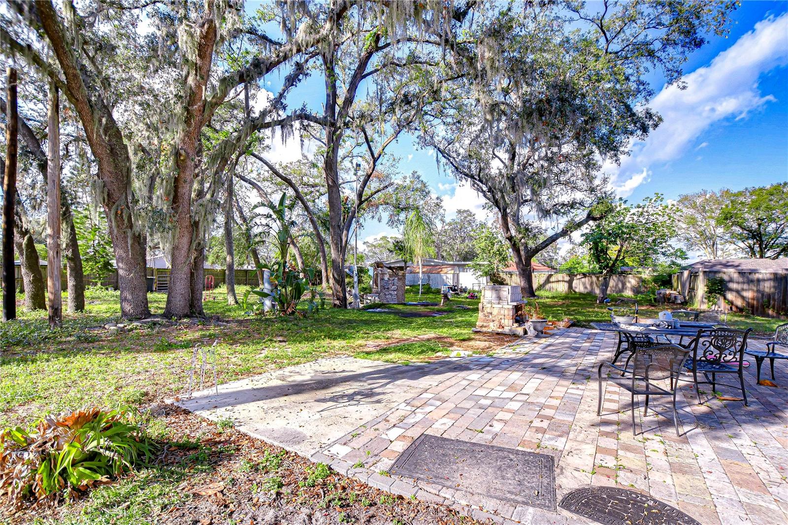 12910 FOREST HILLS DR, TAMPA, FL, 33612