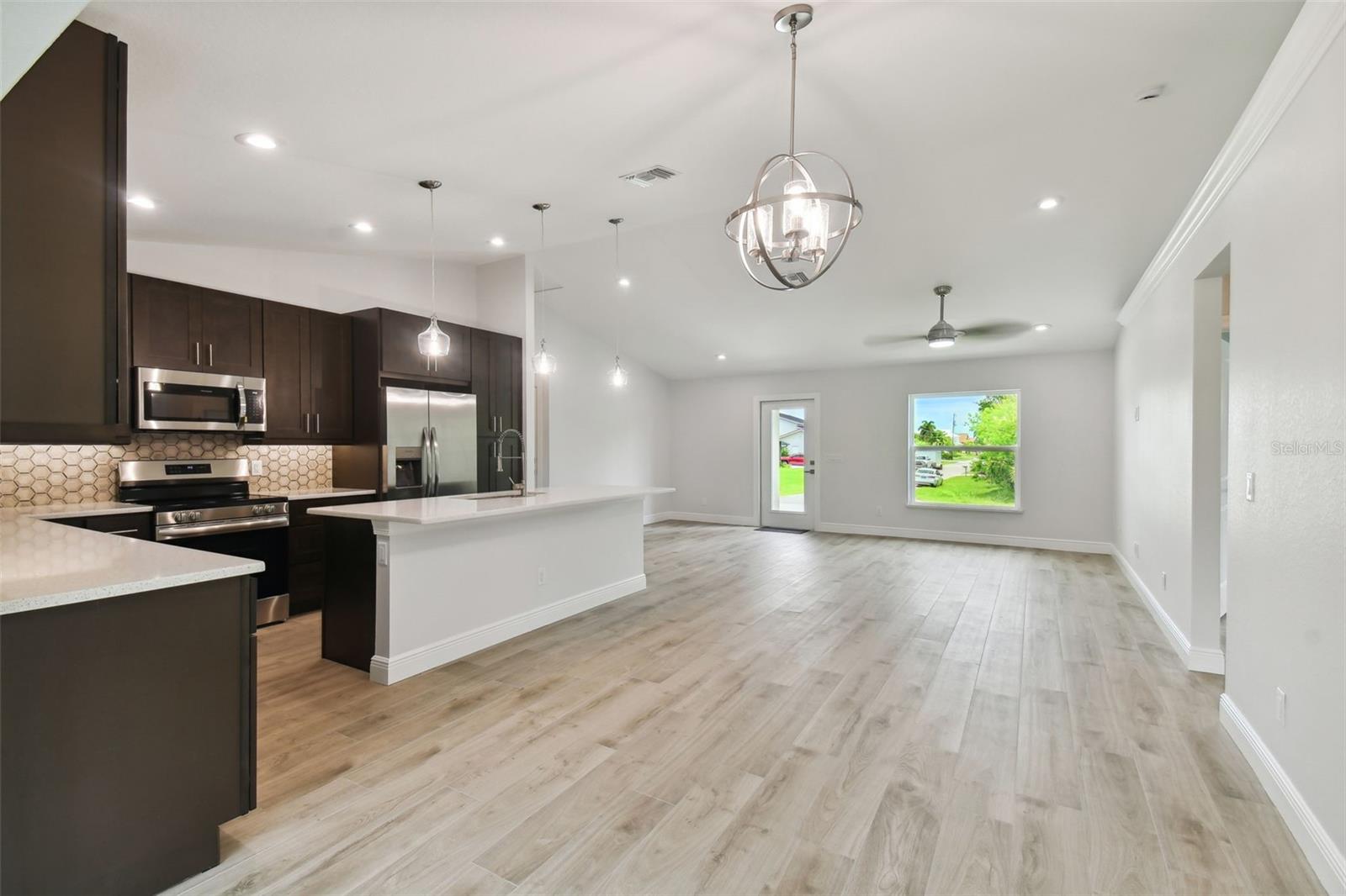 18854 ACKERMAN AVE, PORT CHARLOTTE, FL, 33948
