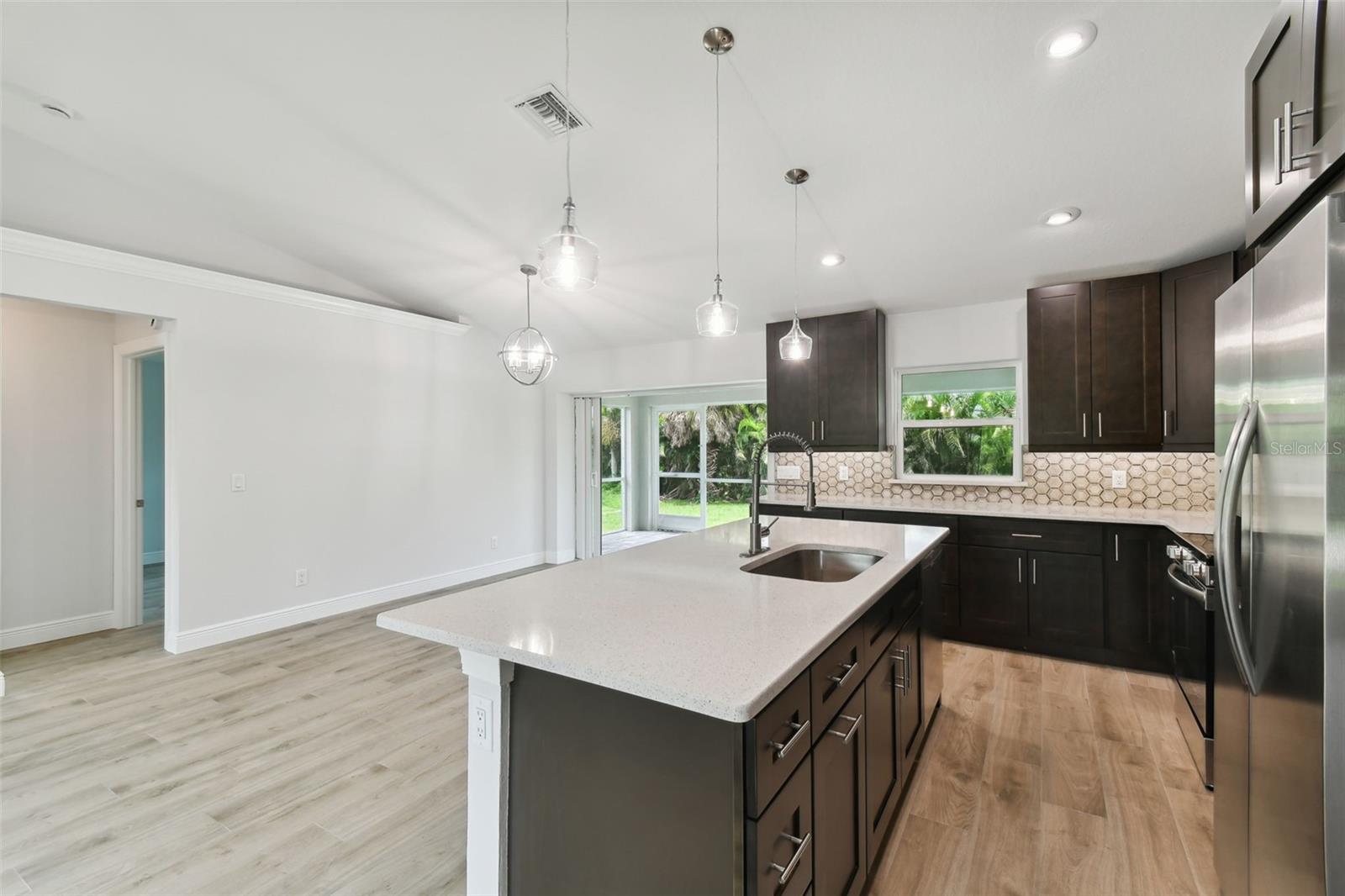 18854 ACKERMAN AVE, PORT CHARLOTTE, FL, 33948