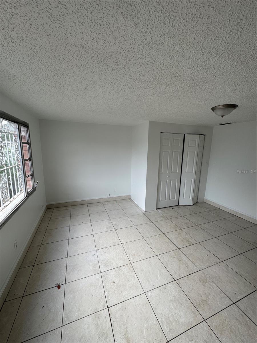 3016 E WILDER AVE, TAMPA, FL, 33610