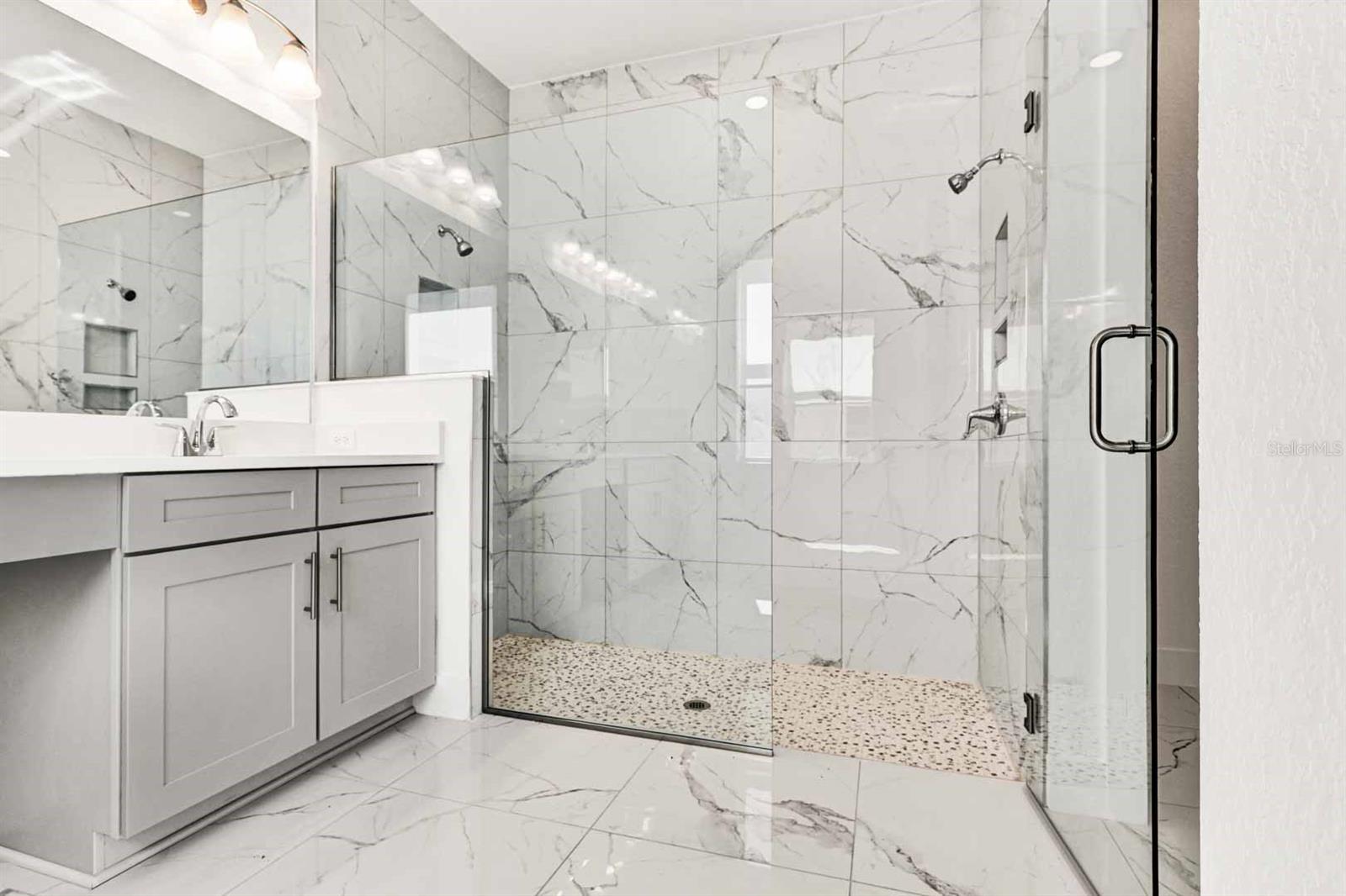 8035 REDONDA LOOP, BRADENTON, FL, 34202