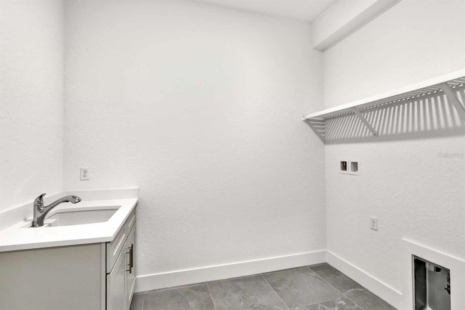 8035 REDONDA LOOP, BRADENTON, FL, 34202