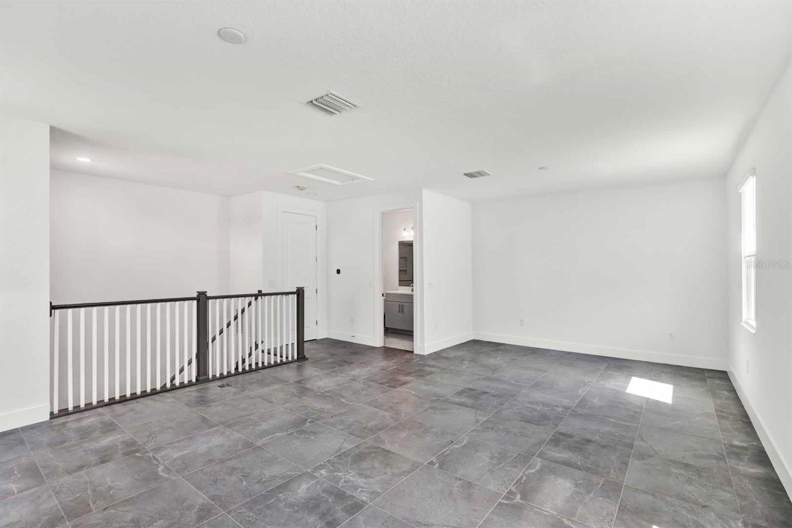 8035 REDONDA LOOP, BRADENTON, FL, 34202