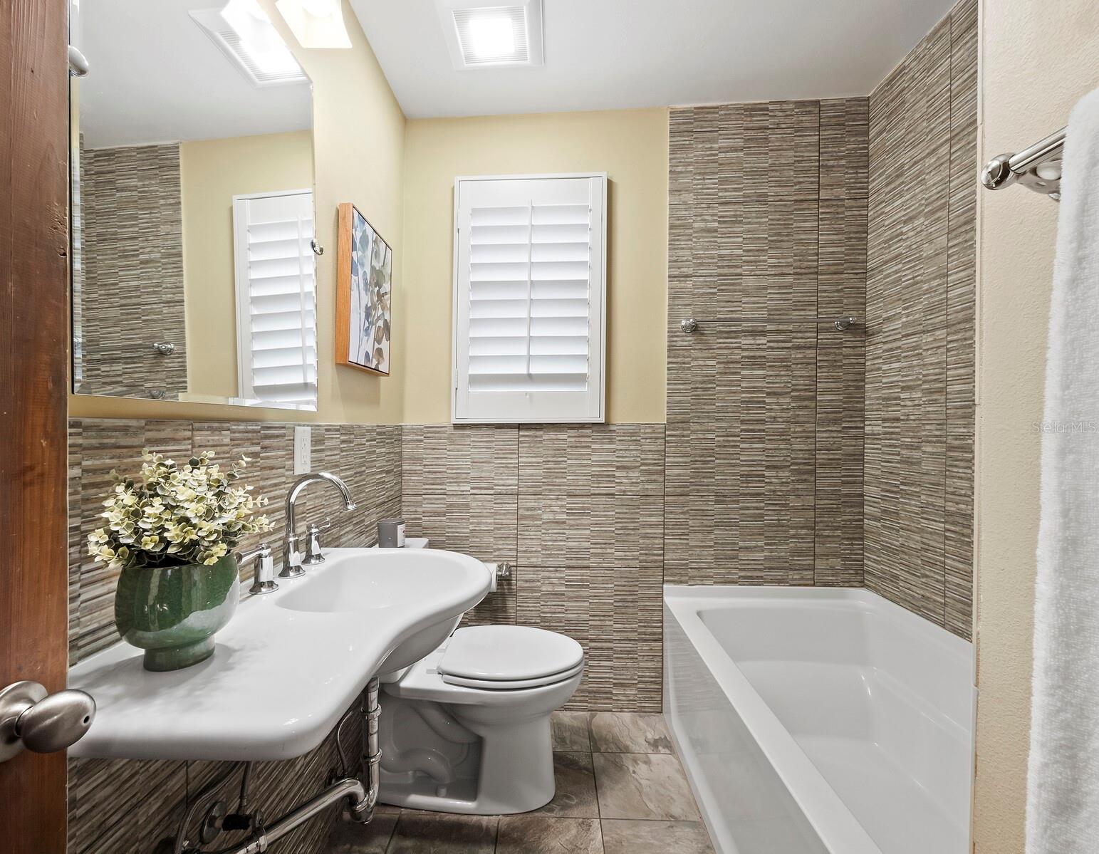 1930 ALTA VISTA ST, SARASOTA, FL, 34236