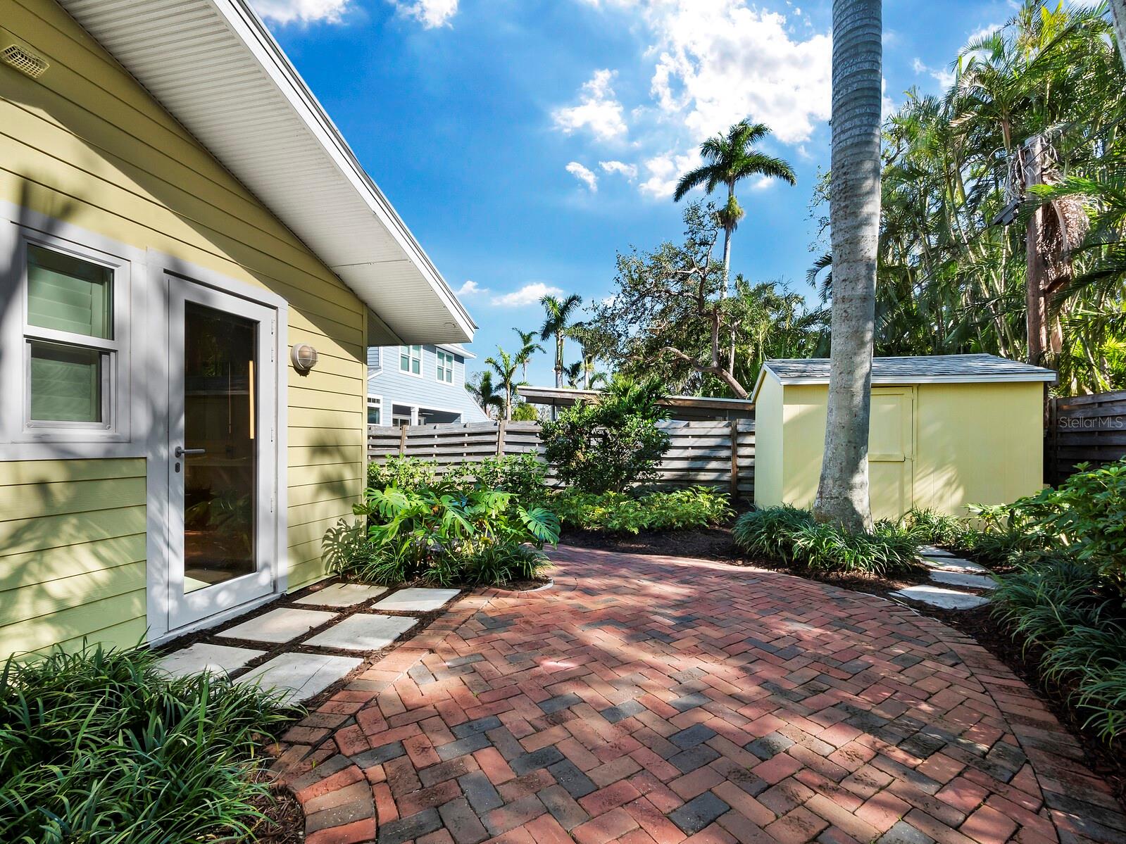 1930 ALTA VISTA ST, SARASOTA, FL, 34236