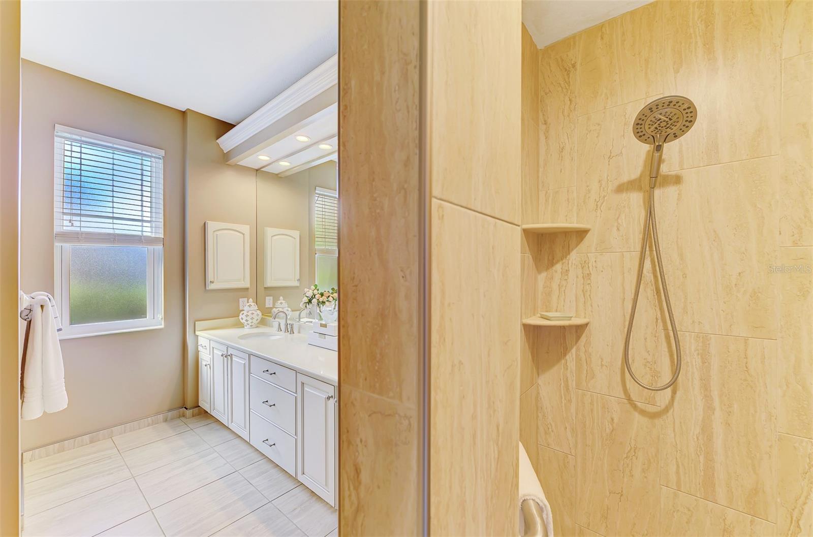 114 FIELDSTONE DR, VENICE, FL, 34292