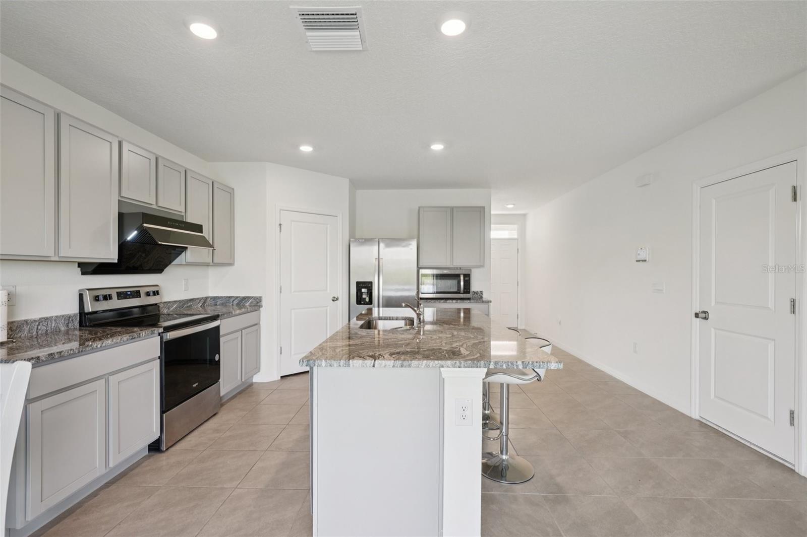 8379 ENDER HILLS DR, WESLEY CHAPEL, FL, 33545