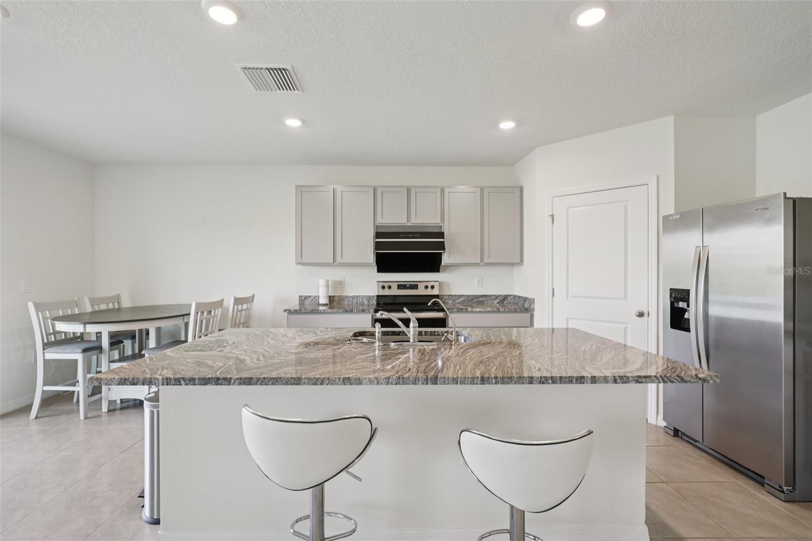 8379 ENDER HILLS DR, WESLEY CHAPEL, FL, 33545