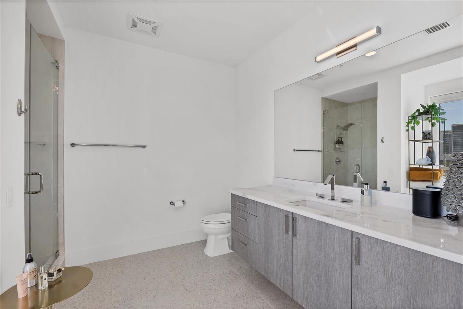 540 N TAMIAMI TRL #604, SARASOTA, FL, 34236