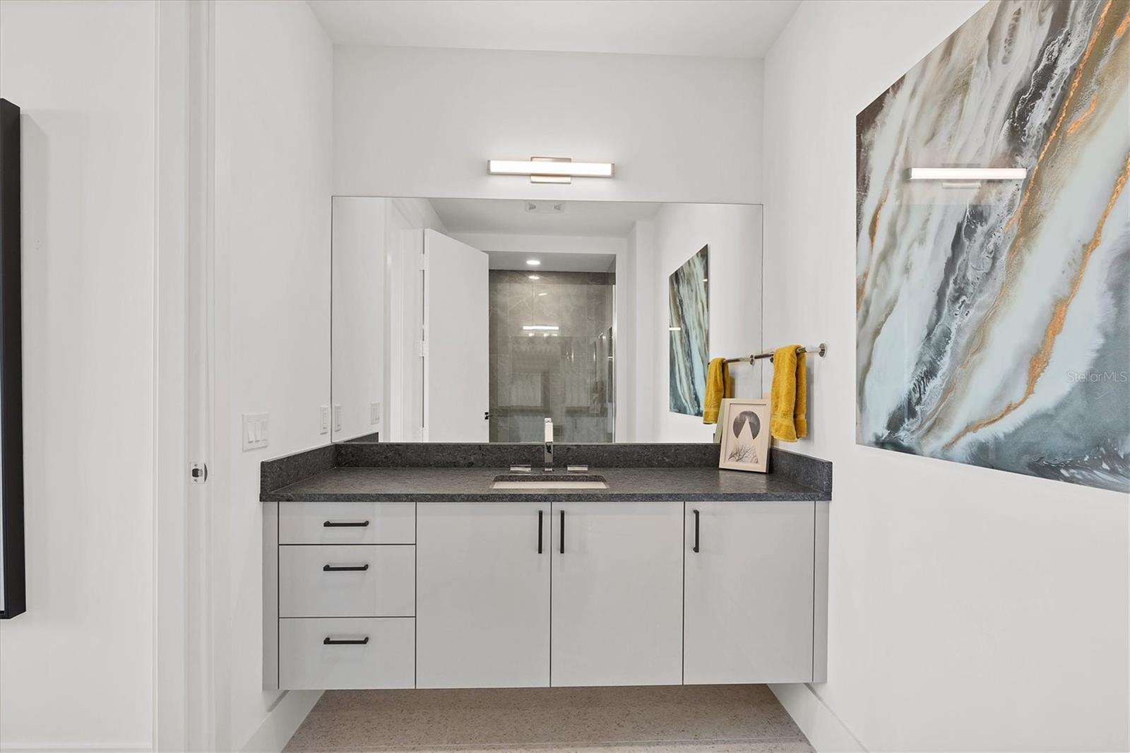 540 N TAMIAMI TRL #604, SARASOTA, FL, 34236