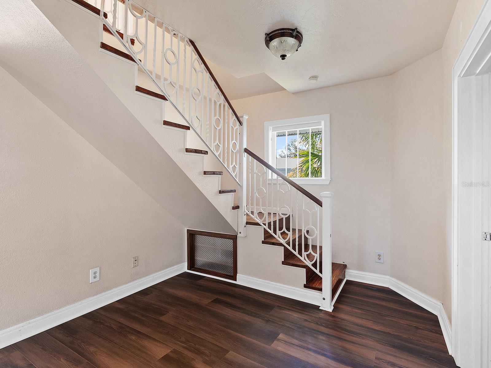 2724 ASHTON RD, SARASOTA, FL, 34231