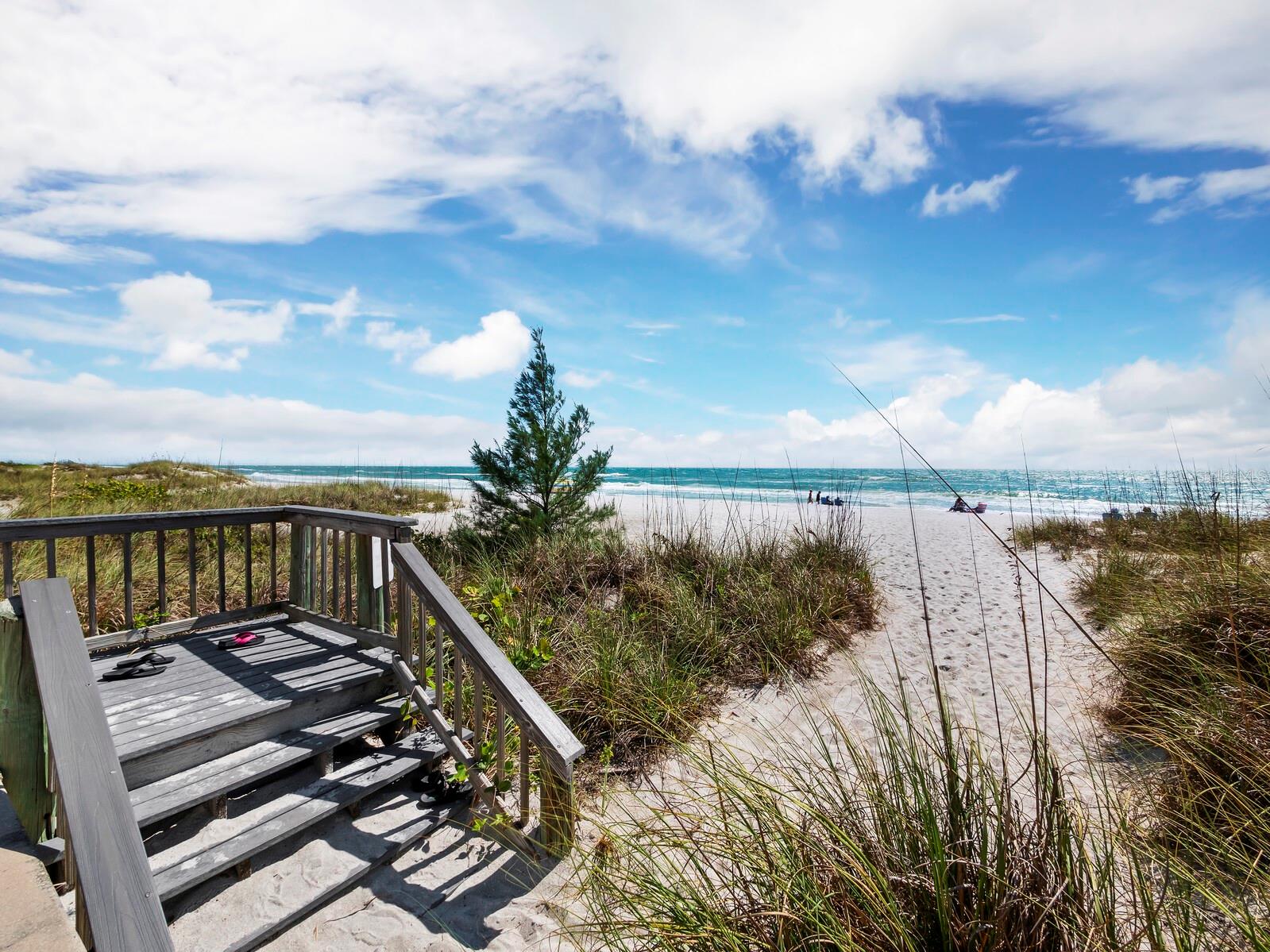 549 SUTTON PL, LONGBOAT KEY, FL, 34228