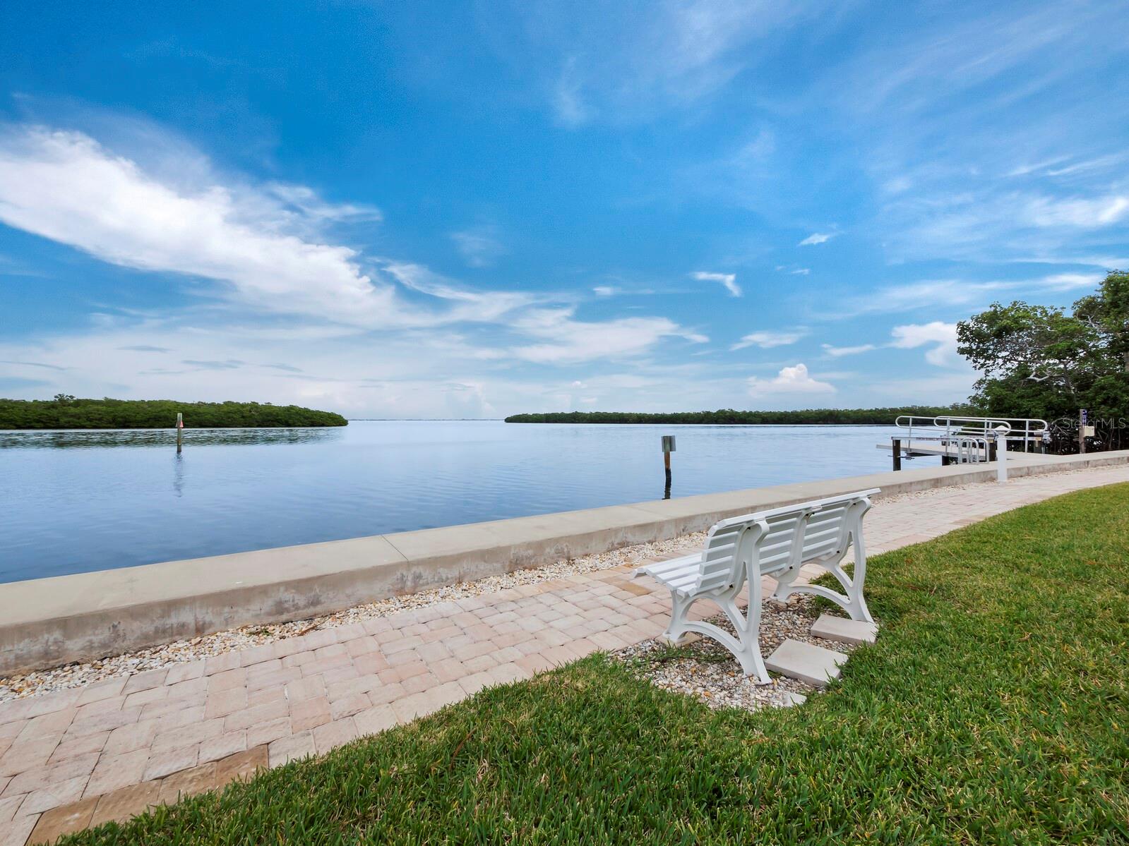 549 SUTTON PL, LONGBOAT KEY, FL, 34228