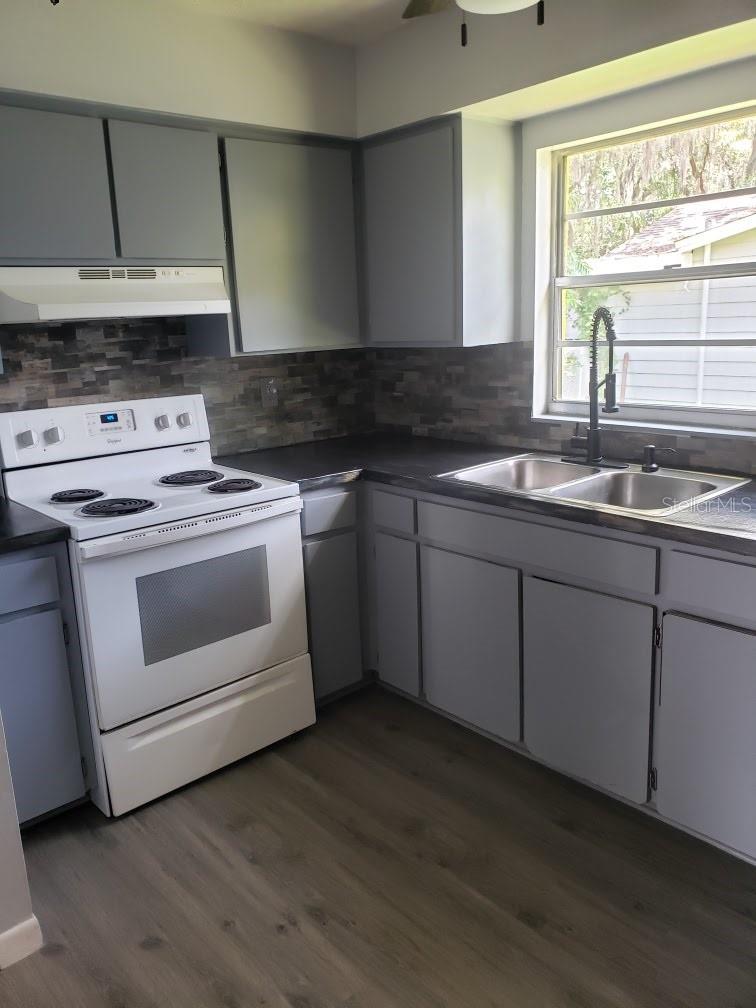 1502 E 99TH AVE, TAMPA, FL, 33612