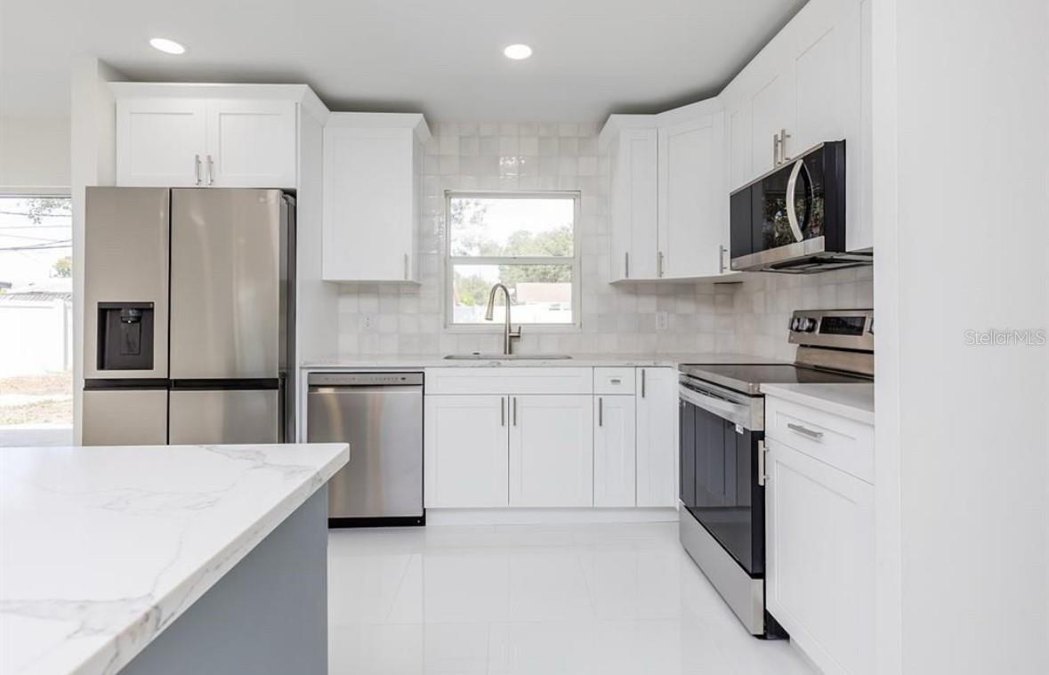 7507 W HANNA AVE, TAMPA, FL, 33615