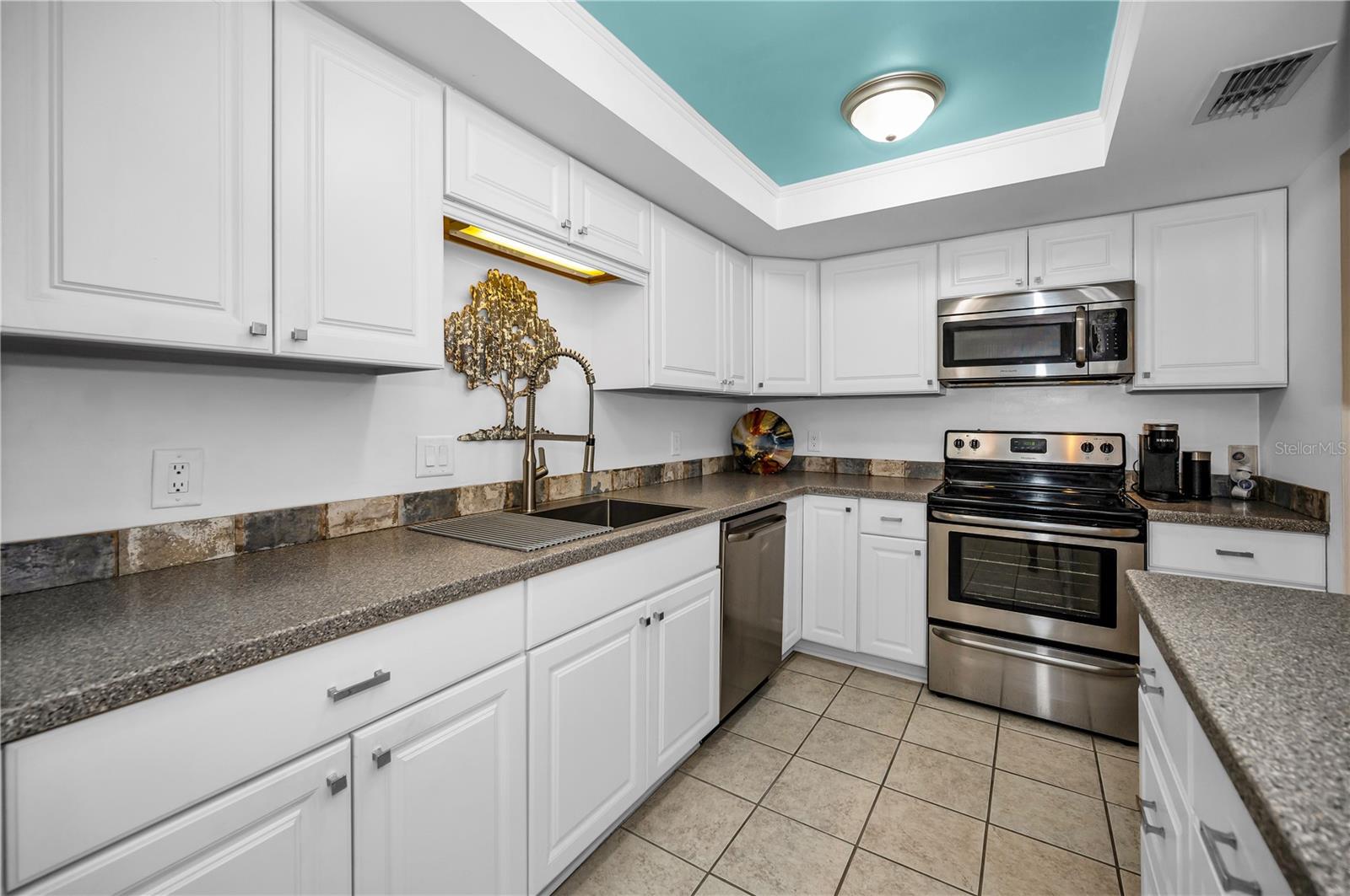 413 S BAYSHORE BLVD #1, SAFETY HARBOR, FL, 34695
