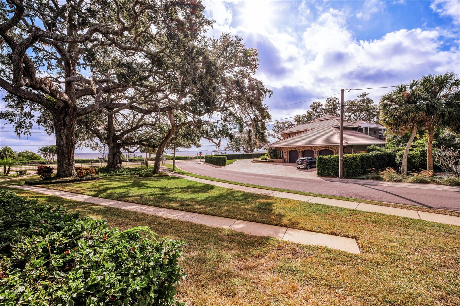 413 S BAYSHORE BLVD #1, SAFETY HARBOR, FL, 34695