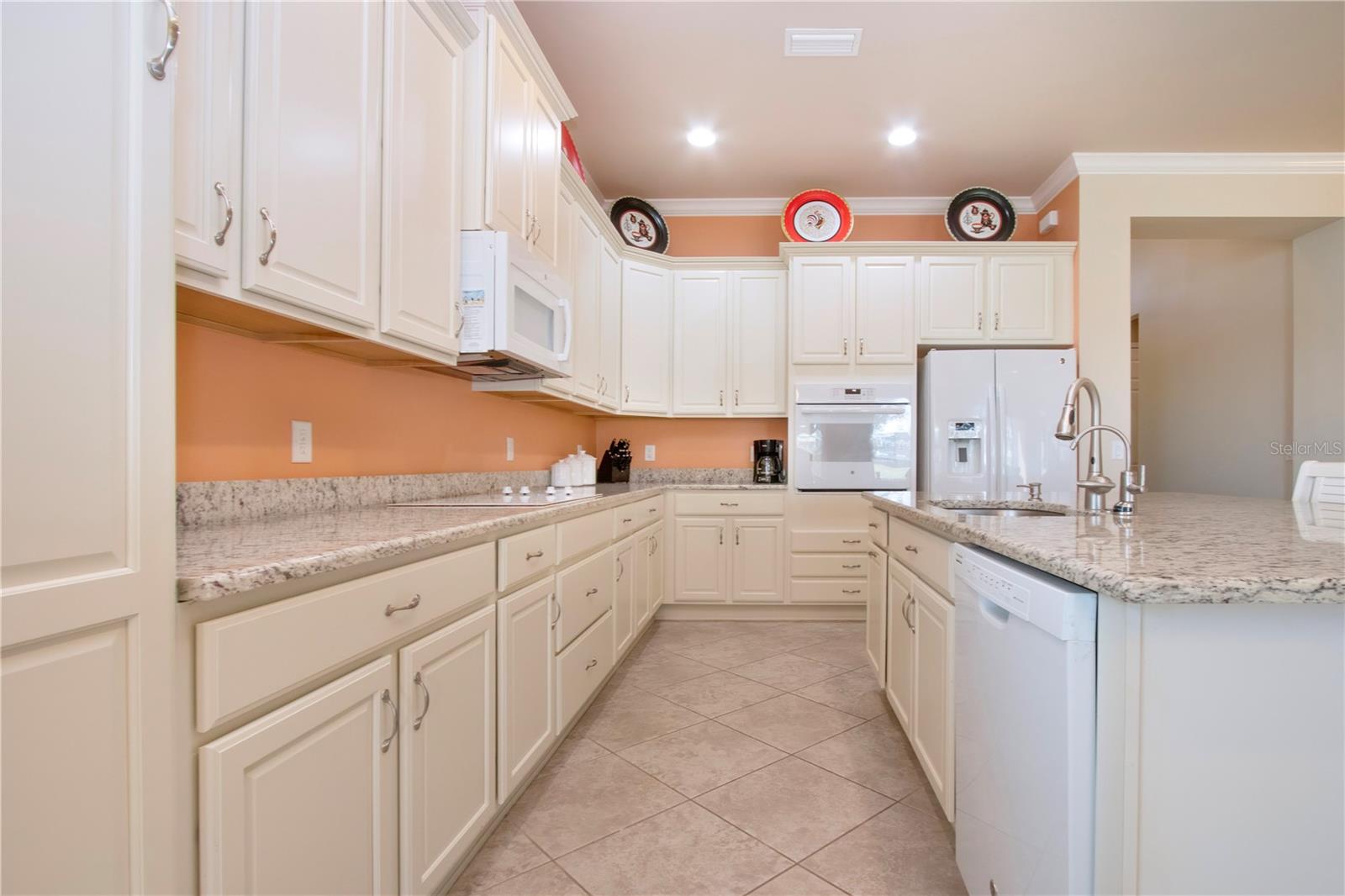 1847 PACIFIC DUNES DR, SUN CITY CENTER, FL, 33573