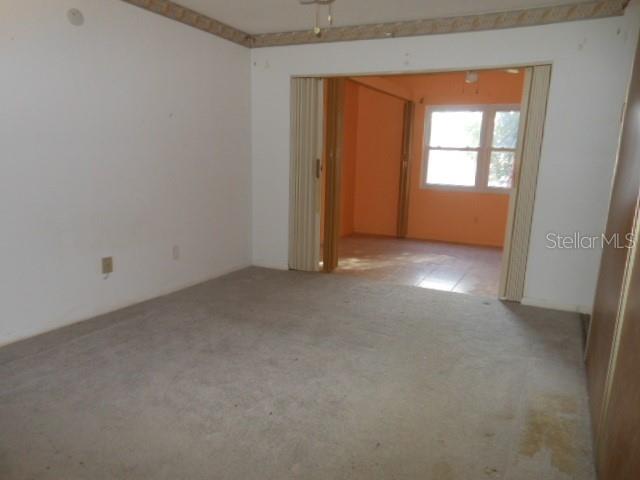 6400 46TH AVE N #105, KENNETH CITY, FL, 33709