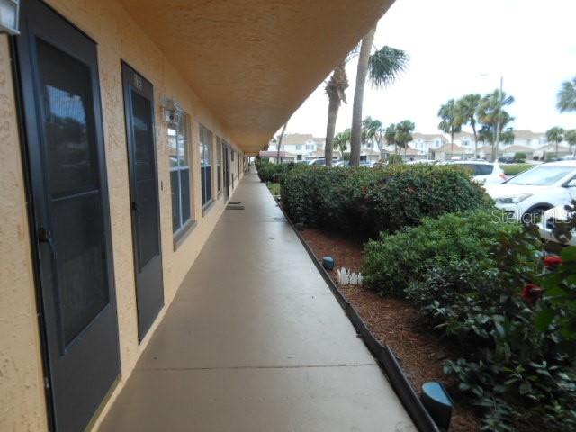 6400 46TH AVE N #105, KENNETH CITY, FL, 33709