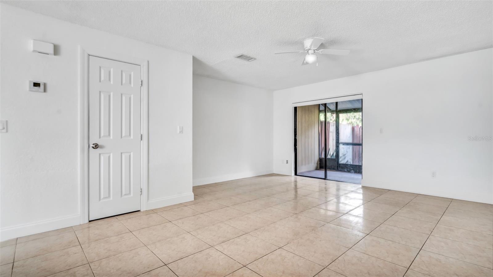 3913 OAK LIMB CT, TAMPA, FL, 33614