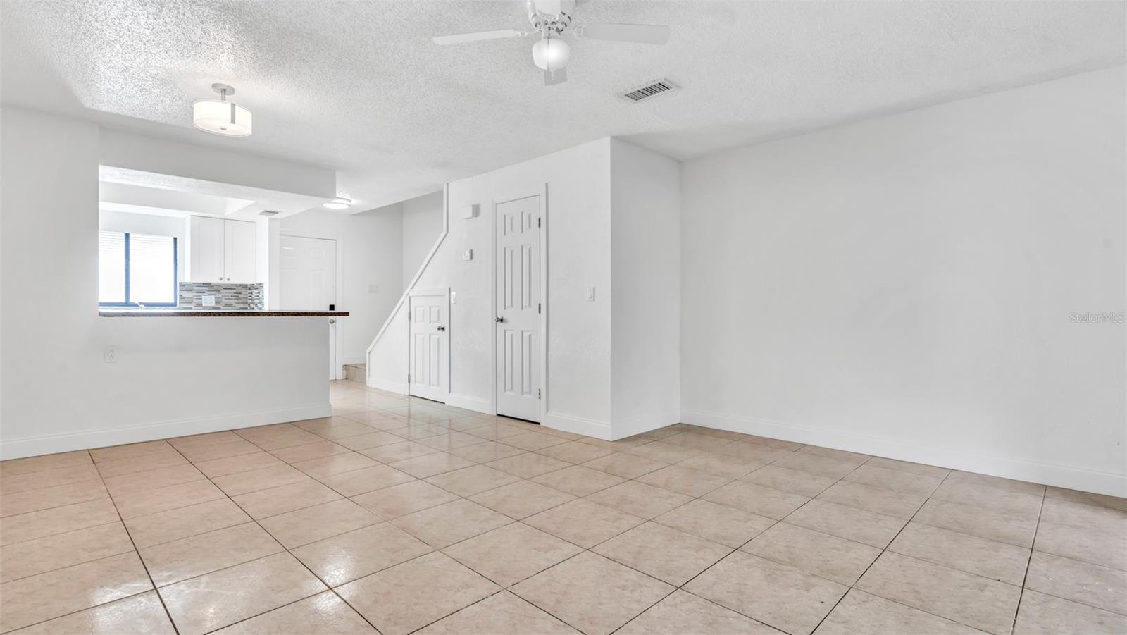 3913 OAK LIMB CT, TAMPA, FL, 33614
