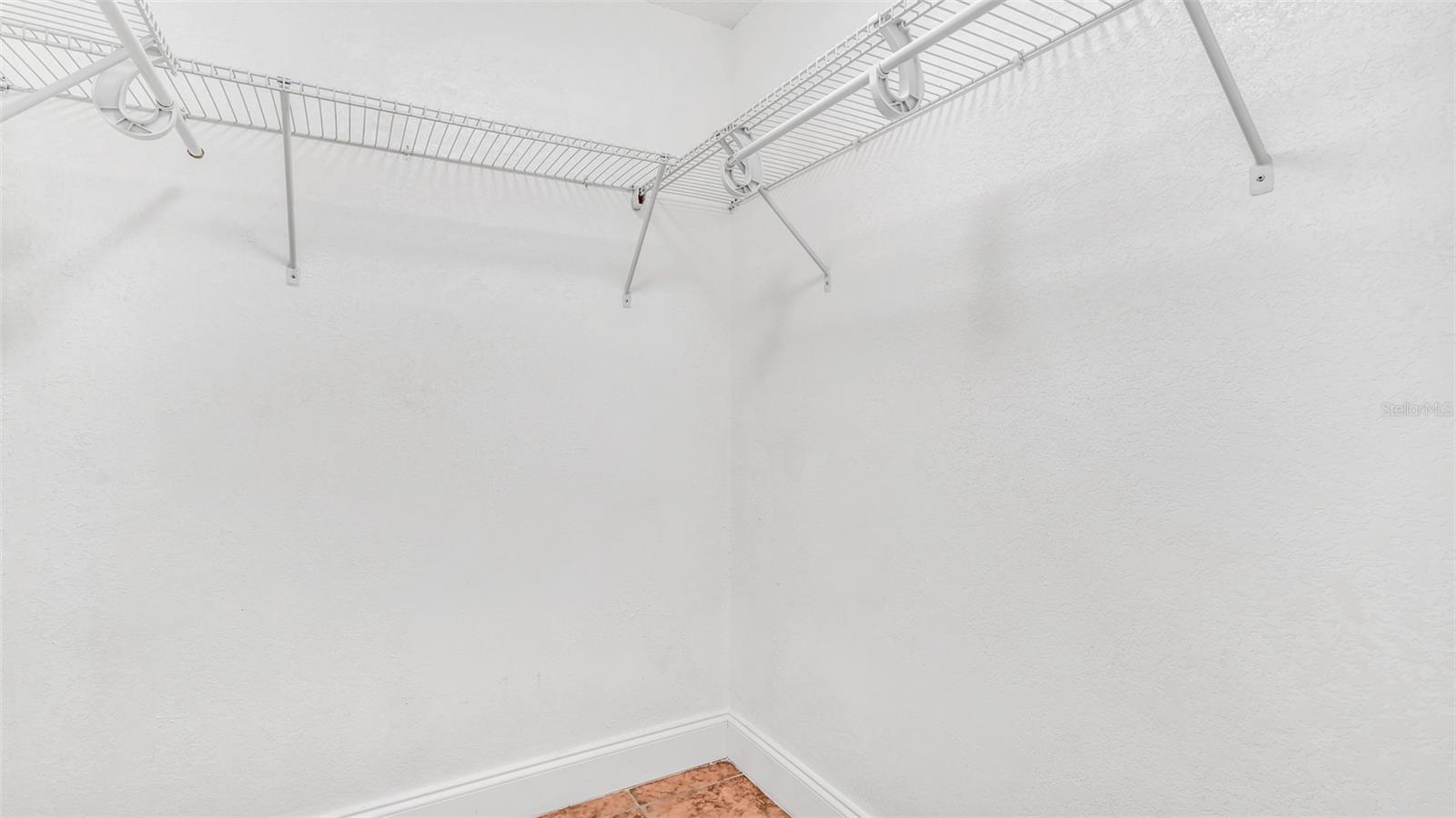 3913 OAK LIMB CT, TAMPA, FL, 33614