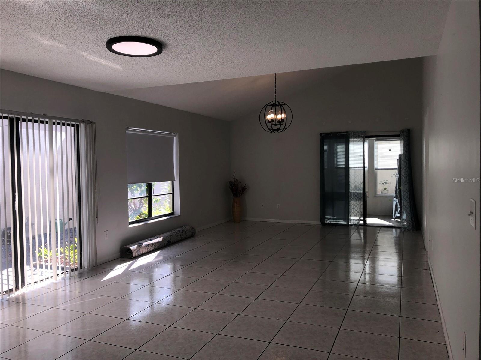 13709 LAZY OAK DR, TAMPA, FL, 33613