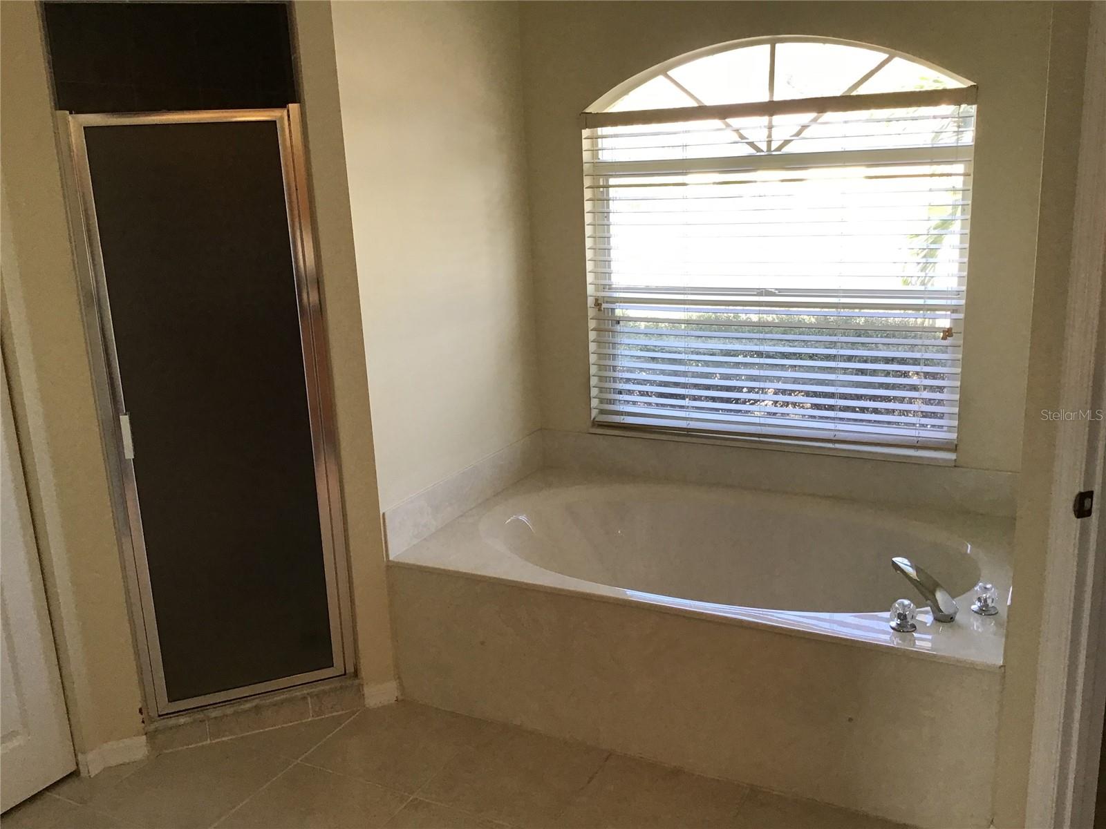 6740 66TH AVE E, BRADENTON, FL, 34203