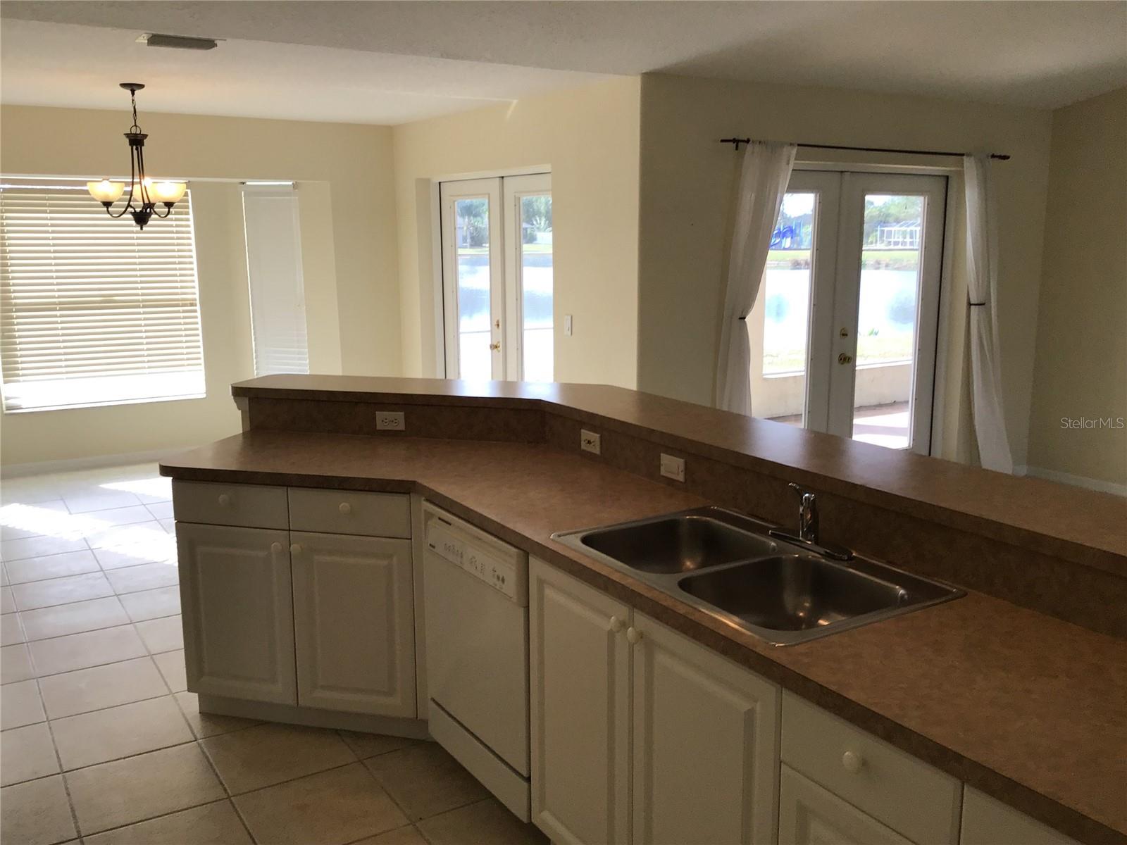 6740 66TH AVE E, BRADENTON, FL, 34203
