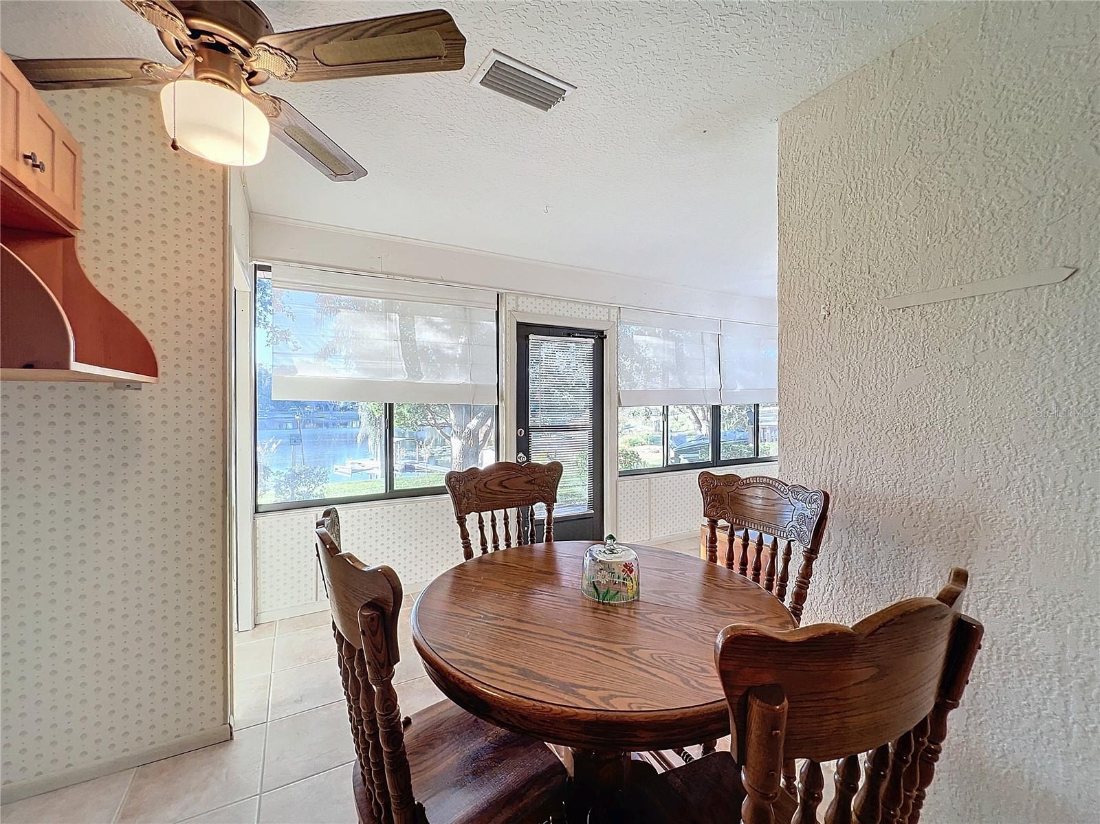 9835 LAKESHORE DR, CLERMONT, FL, 34711