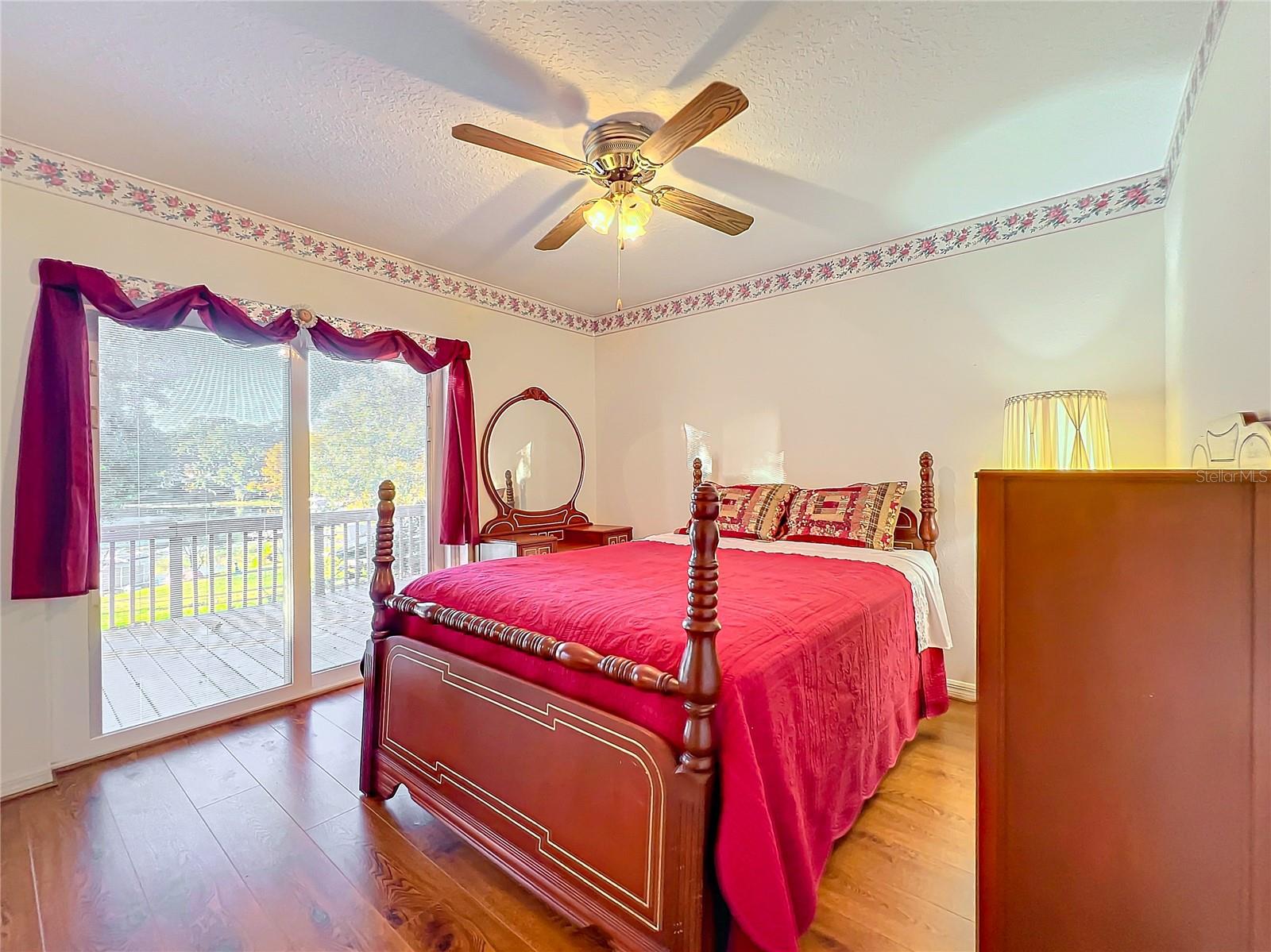 9835 LAKESHORE DR, CLERMONT, FL, 34711