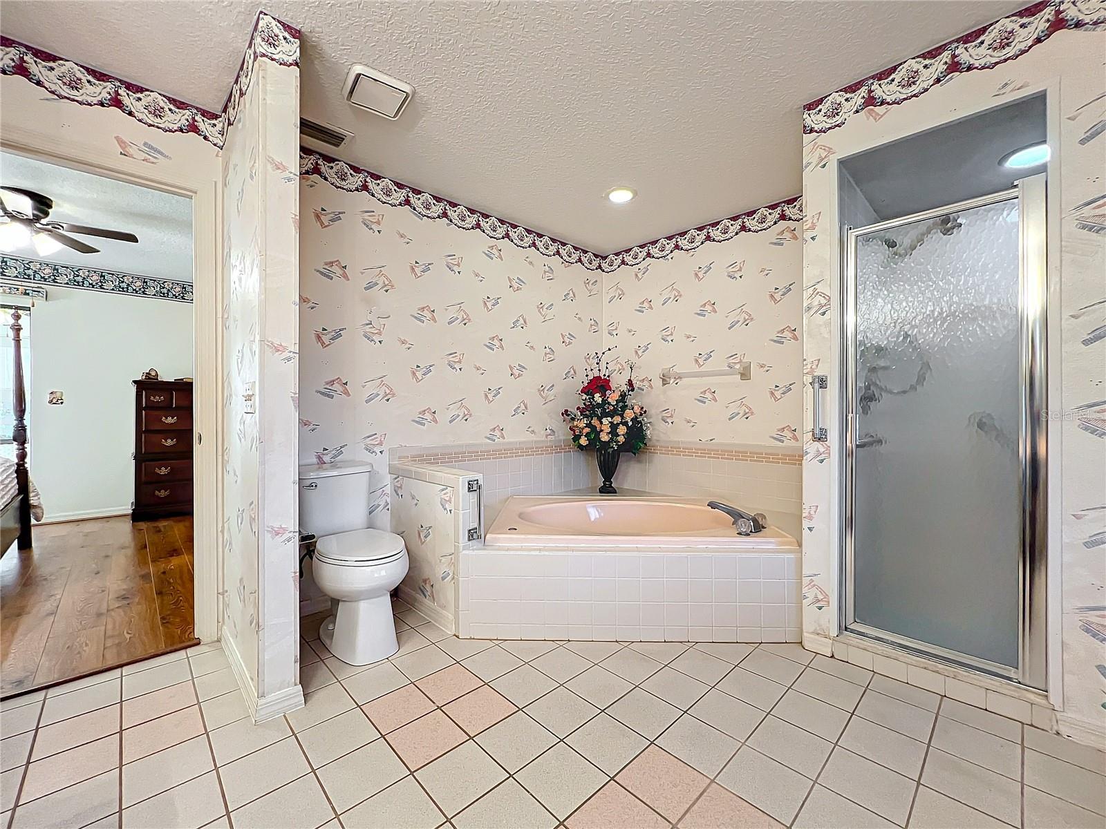 9835 LAKESHORE DR, CLERMONT, FL, 34711