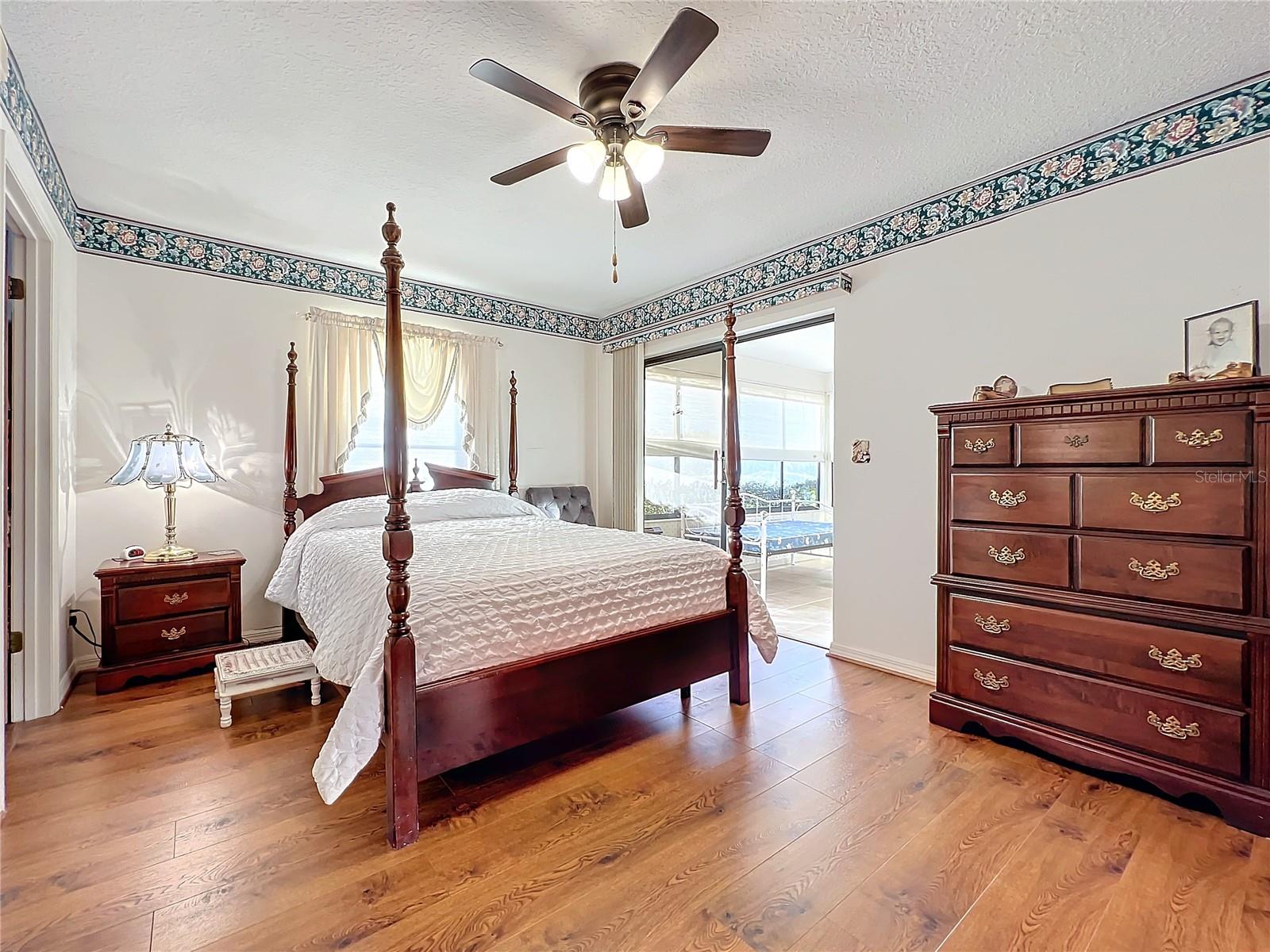 9835 LAKESHORE DR, CLERMONT, FL, 34711