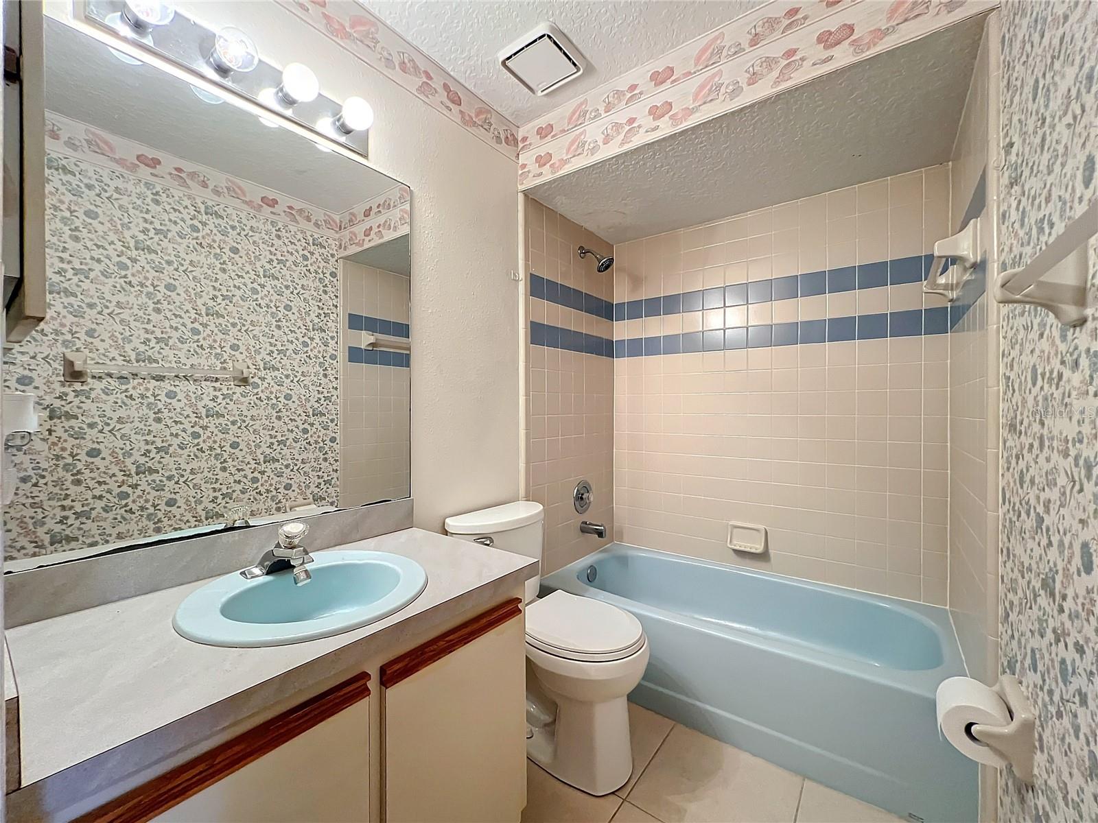 9835 LAKESHORE DR, CLERMONT, FL, 34711