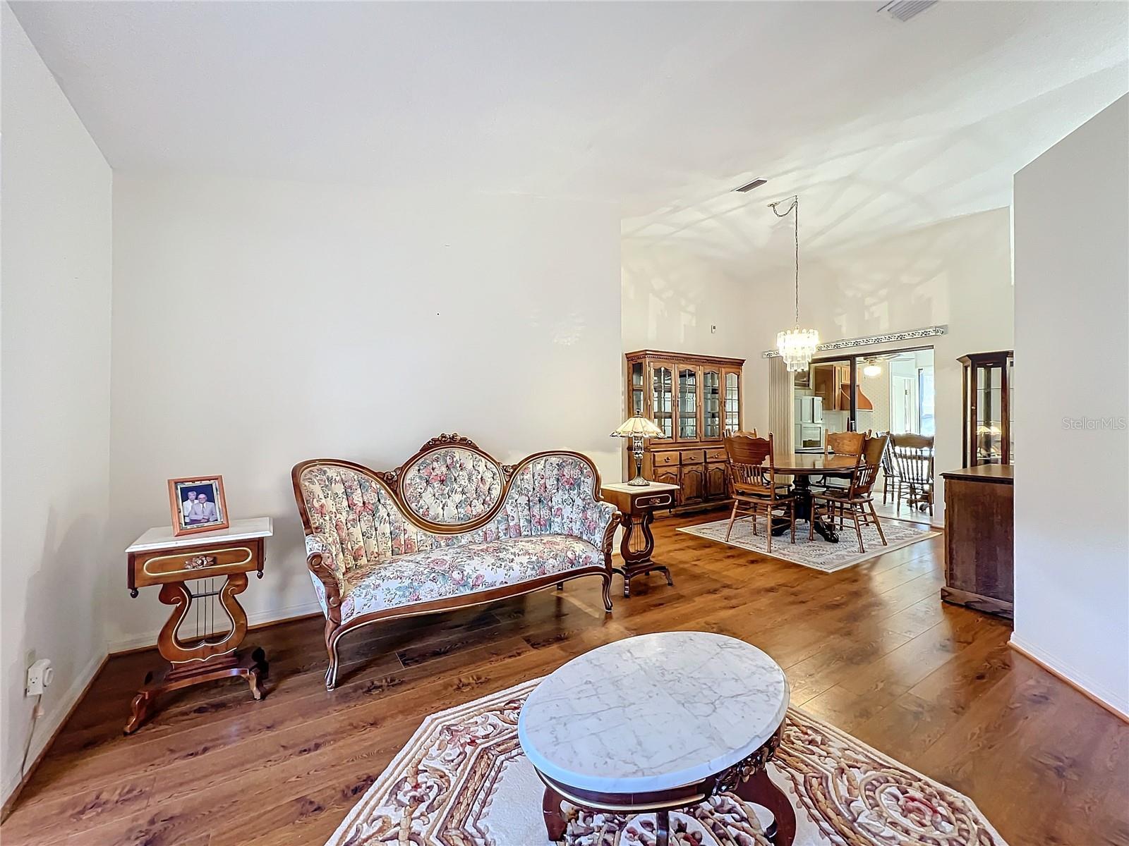 9835 LAKESHORE DR, CLERMONT, FL, 34711