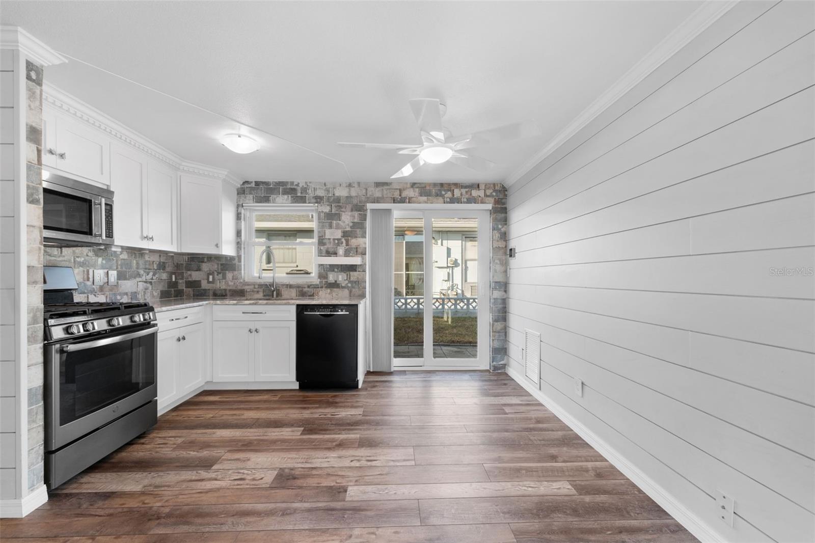 12400 PARK BLVD #213, SEMINOLE, FL, 33772