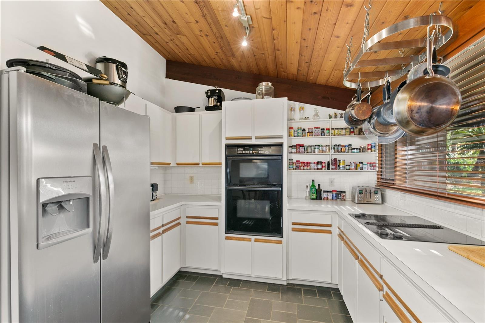 1029 ELYSIUM BLVD, MOUNT DORA, FL, 32757