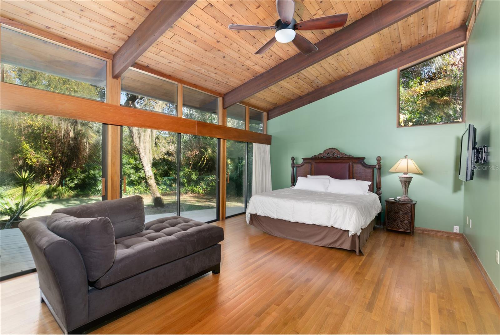 1029 ELYSIUM BLVD, MOUNT DORA, FL, 32757