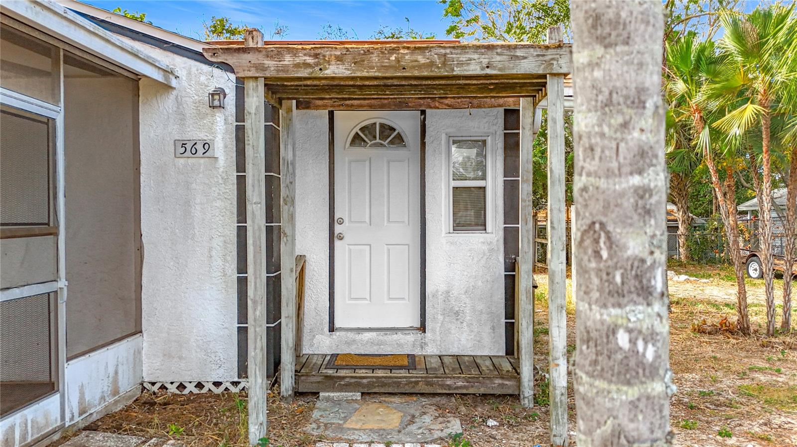 569 DIXIE HWY, TARPON SPRINGS, FL, 34689