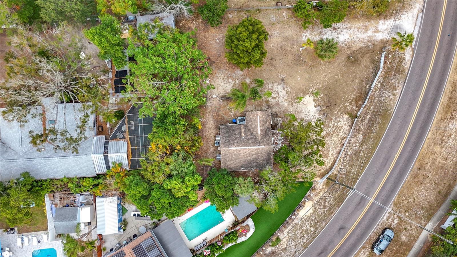 569 DIXIE HWY, TARPON SPRINGS, FL, 34689
