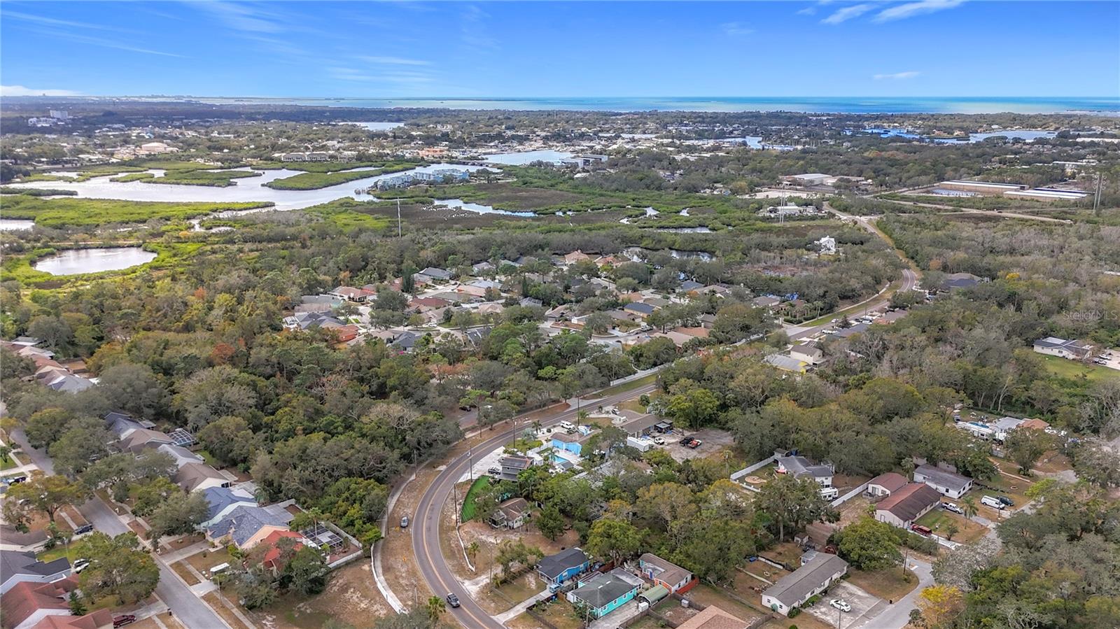 569 DIXIE HWY, TARPON SPRINGS, FL, 34689